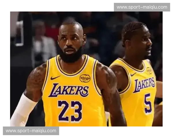 紫金荣耀撞上南海岸铁血：当NBA湖人vs热火图片不仅是定格，而是燃烧的史诗